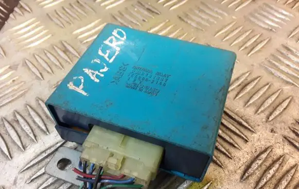 Mitsubishi Pajero Other devices MB921337