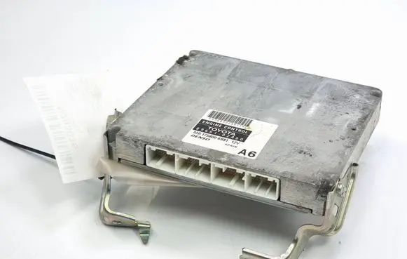 Toyota Corolla E120 E130 Engine control unit/module