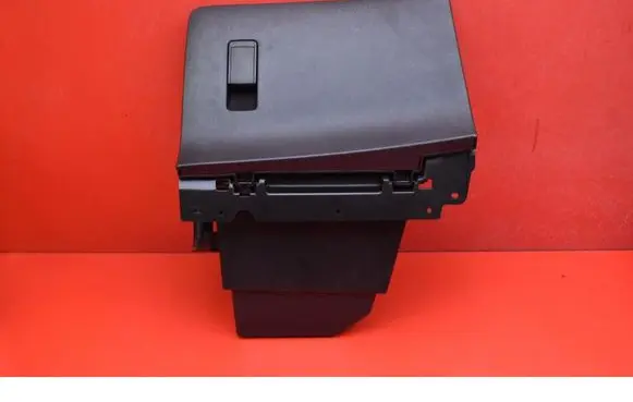 Mercedes-Benz CLK AMG A208 C208 Glove box