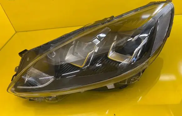 Ford Kuga III Headlight/headlamp LV4B-13W029-AF