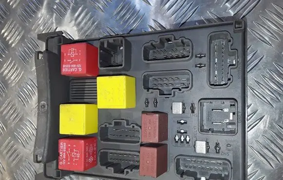 Renault Espace - Grand espace IV Comfort/convenience module 518832001 8200004201E 8200283812