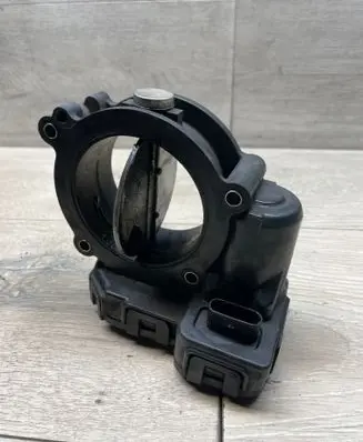 Mercedes-Benz Vito Viano W639 Throttle valve A6510900470 DK0040 0280750573