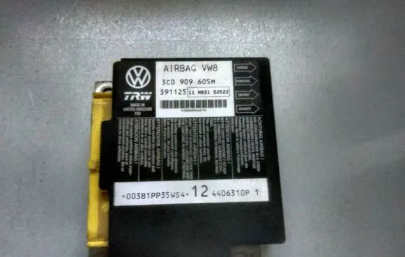 Volkswagen PASSAT B6 Airbag control unit/module 3C0909605M 391125 11H031S2522
