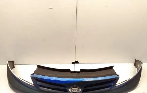 Nissan Primastar Front bumper upper radiator grill
