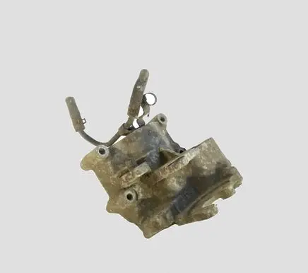 Hyundai Tucson JM Engine mounting bracket
