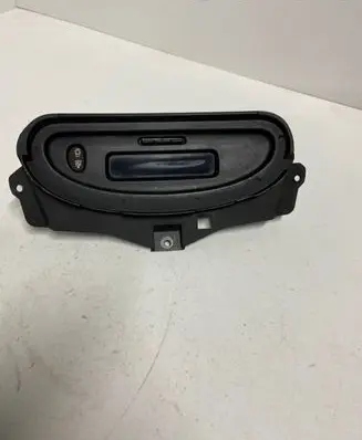 Renault Scenic I Screen/display/small screen P8200028364A
