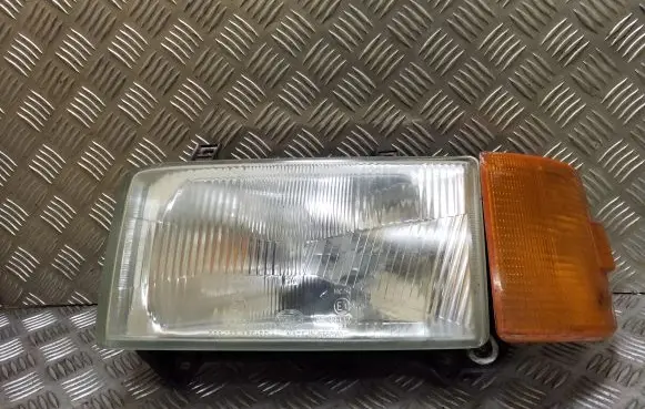 Volkswagen Transporter - Caravelle T4 Headlight/headlamp 0244437
