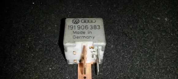 Audi A4 S4 B5 8D Other relay 191906383 899502