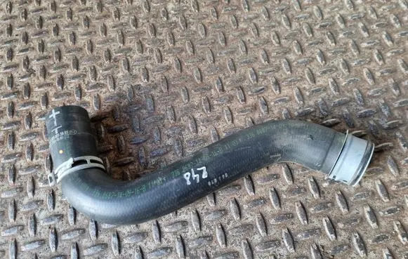 Mercedes-Benz Sprinter W906 Engine coolant pipe/hose A9065012982