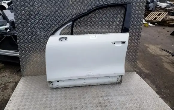 Porsche Cayenne (92A) Front door
