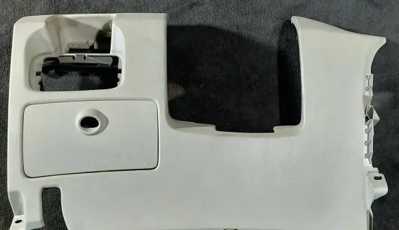 Renault Scenic II - Grand scenic II Dashboard lower bottom trim panel 8200140742 J84DGGC 06072005