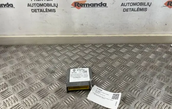 Volkswagen Golf IV Airbag control unit/module 1J0909609
