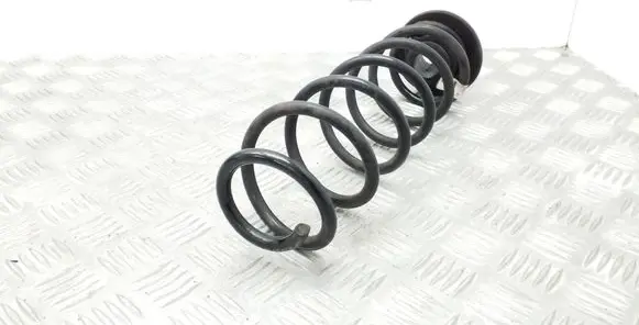 Seat Leon (5F) Rear coil spring 5F0511121B