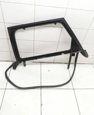 Audi A4 S4 B7 8E 8H Rear door window/glass frame 51511586