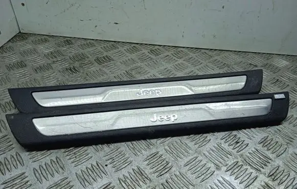 Jeep Grand Cherokee Front sill trim cover 1NC81DX9AB 1NC80DX9AB