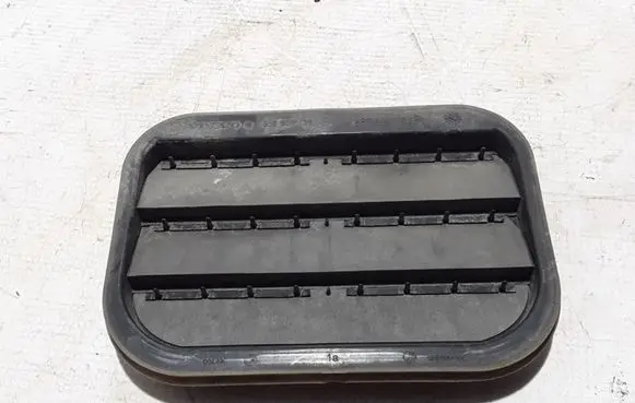 Volvo V70 Fender grill 31250723