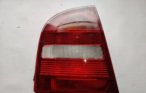 Skoda Octavia Mk1 (1U) Rear/tail lights 1u945111 1u6945257