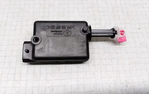 Peugeot 807 Central locking motor 