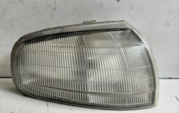 Toyota Camry Front indicator light 32111 011335