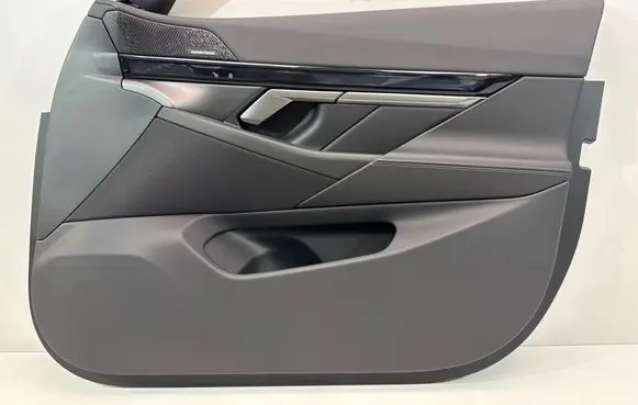 BMW 5 G60 G61 Front door card panel trim 5A16734
