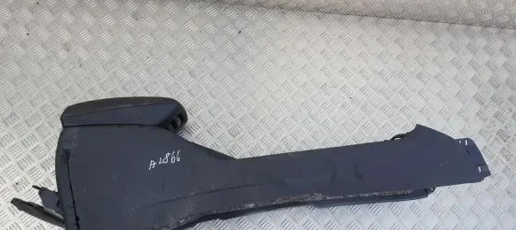 Lexus IS 200-300 Armrest