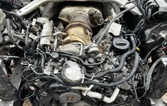 Porsche Cayenne (9Y0 9Y3) Engine DCB