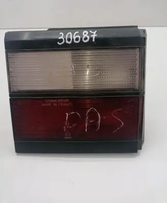 Volkswagen PASSAT B3 Tailgate rear/tail lights 333945107