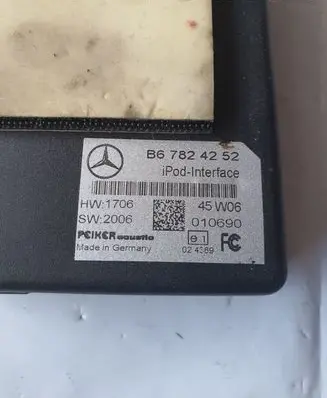 Mercedes-Benz CLS C219 Phone control unit/module B67824252