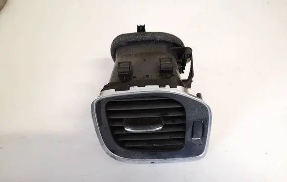 Volvo V60 Dash center air vent grill 30791697