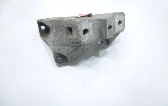 Audi A3 S3 8L Engine mounting bracket 1J0199117Q