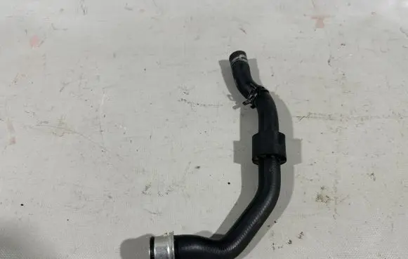 Porsche Panamera (970) Engine coolant pipe/hose 97057258400