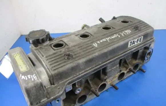 Toyota Corolla E110 Engine head 