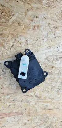Nissan Pulsar Air flap motor/actuator 277303SB0A