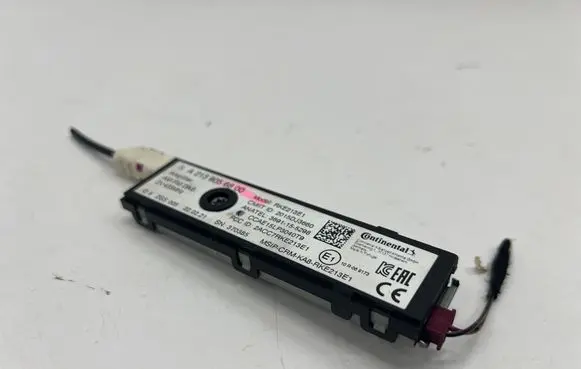 Mercedes-Benz CLA C118 X118 Aerial antenna amplifier A2139056800
