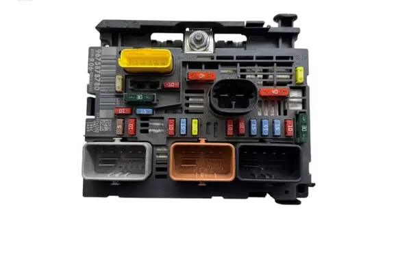 Peugeot 308 BSM Control unit 9675878780