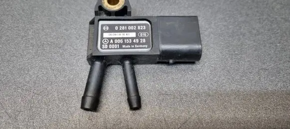 Mercedes-Benz A W169 Air pressure sensor A0061534928 0281002823 0608181EK1