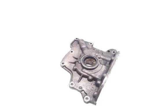 Volkswagen Golf V Oil pump 036115105D