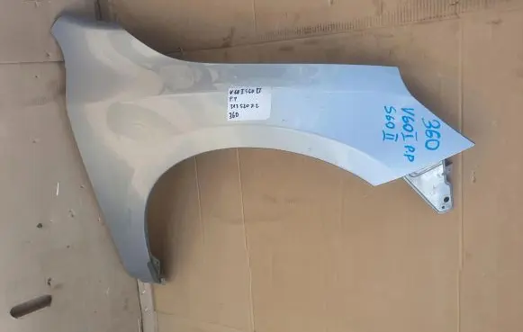Volvo V60 Fender
