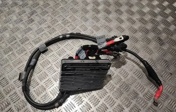 Land Rover Discovery 4 - LR4 Fuse module EJ3214F70