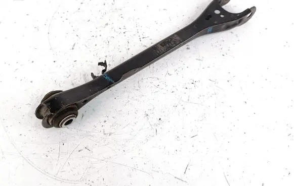 Cadillac CT5 Rear control arm 84826391