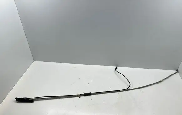 Toyota Hilux (AN10, AN20, AN30) Aerial GPS antenna