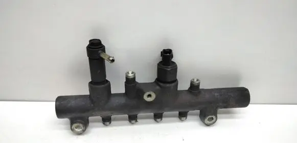 Mazda 6 Fuel main line pipe 6110