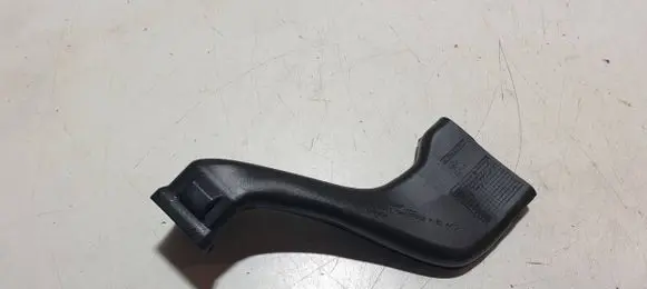 Rear air vent grill