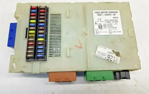 Ford Mondeo MK IV Fuse module 7G9T14A073DF nr1397