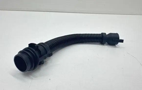 BMW 5 F10 F11 Breather/breather pipe/hose PA6GF15