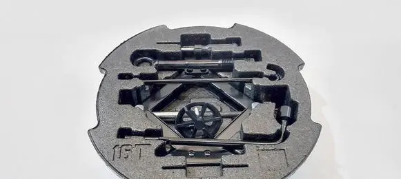 KIA Ceed Spare wheel section trim 09149-G4100