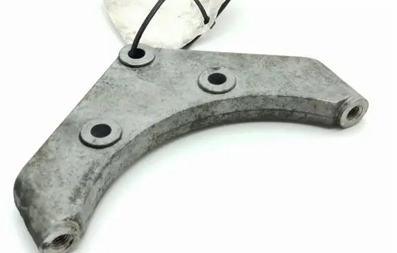 Mercedes-Benz S W220 A/C compressor mount bracket A6282360030
