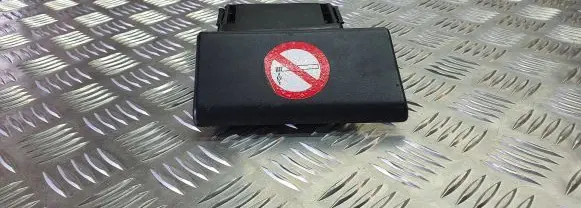 Volkswagen PASSAT B4 Ashtray (front) 357857961