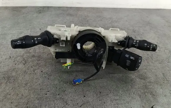 Renault Scenic III - Grand scenic III Wiper turn signal indicator stalk/switch 