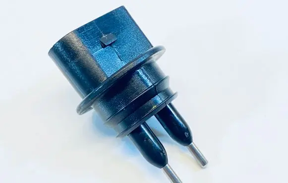 Volkswagen PASSAT B6 Windshield washer fluid level sensor 7M0919376